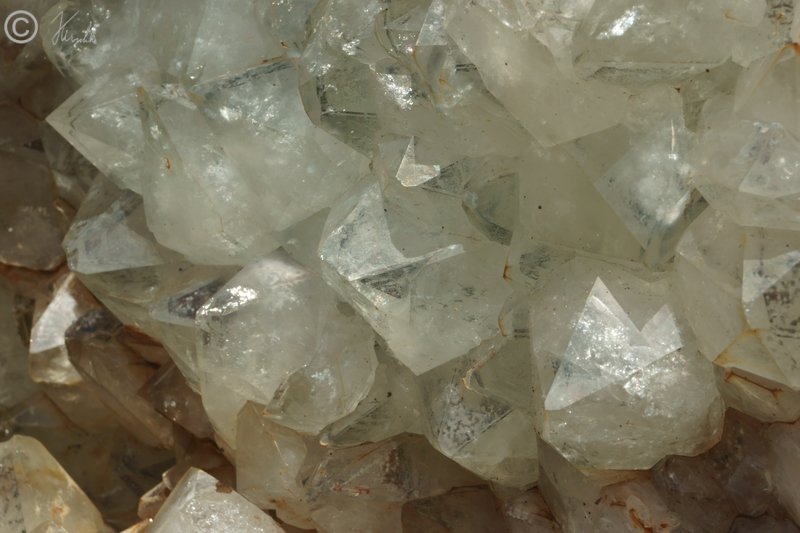 Quarz-Kristalle in einer Druse