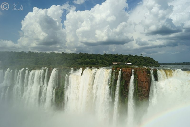 Blick auf die Salto Floriano an der Garganta del Diablo auf der brasilianischen Seite der Iguazu-Falls